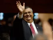 Aliados de Dino procuram Flávio e ex-ministro de Bolsonaro e querem conversa com 81 senadores